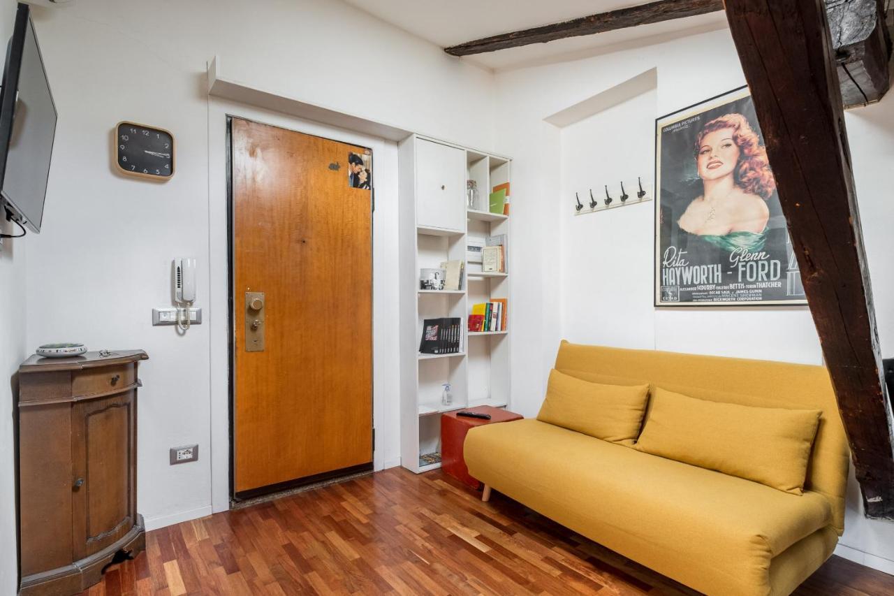 Apartamento La Mansarda Di Via Zamboni By Wonderful Italy Bolonia Exterior foto